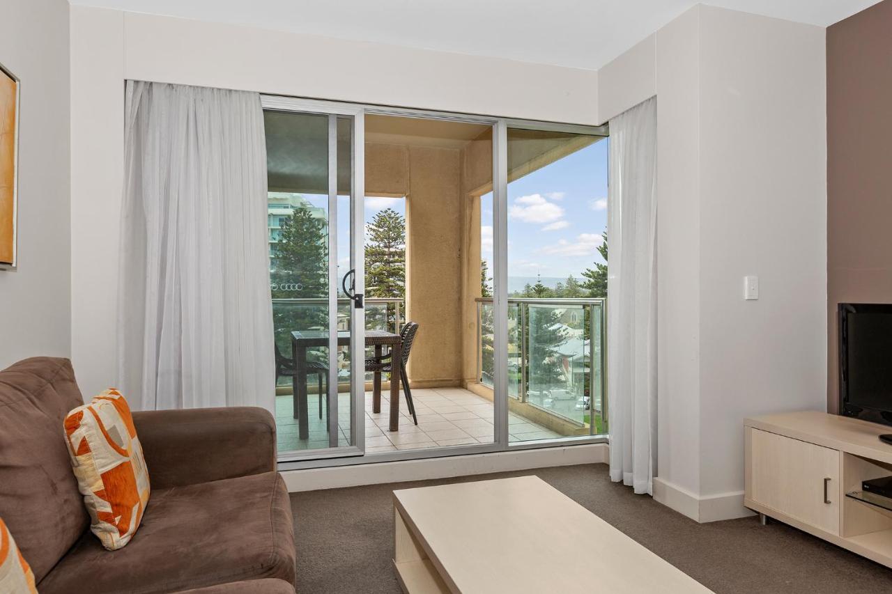 Belle Escapes - Glenelg Seaside Apartment Luaran gambar